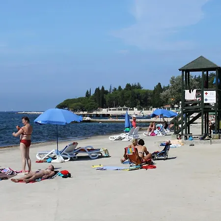 With A Parking Space - 13927 * Porec