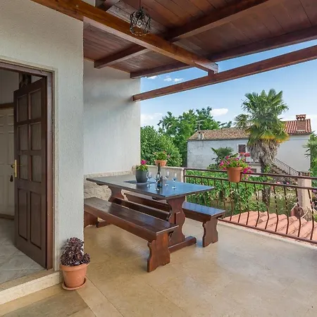 With A Parking Space - 13927 Appartement